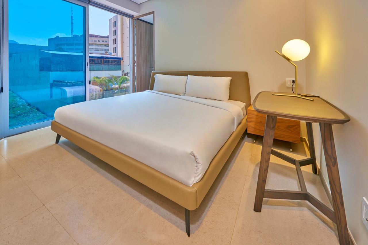 Park Life Queretaro Aparthotel Bagian luar foto