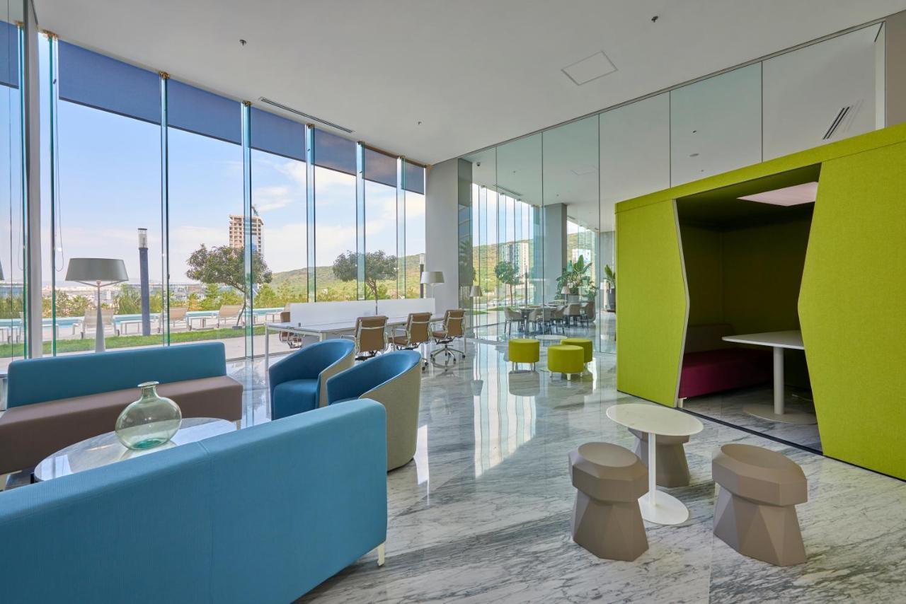 Park Life Queretaro Aparthotel Bagian luar foto